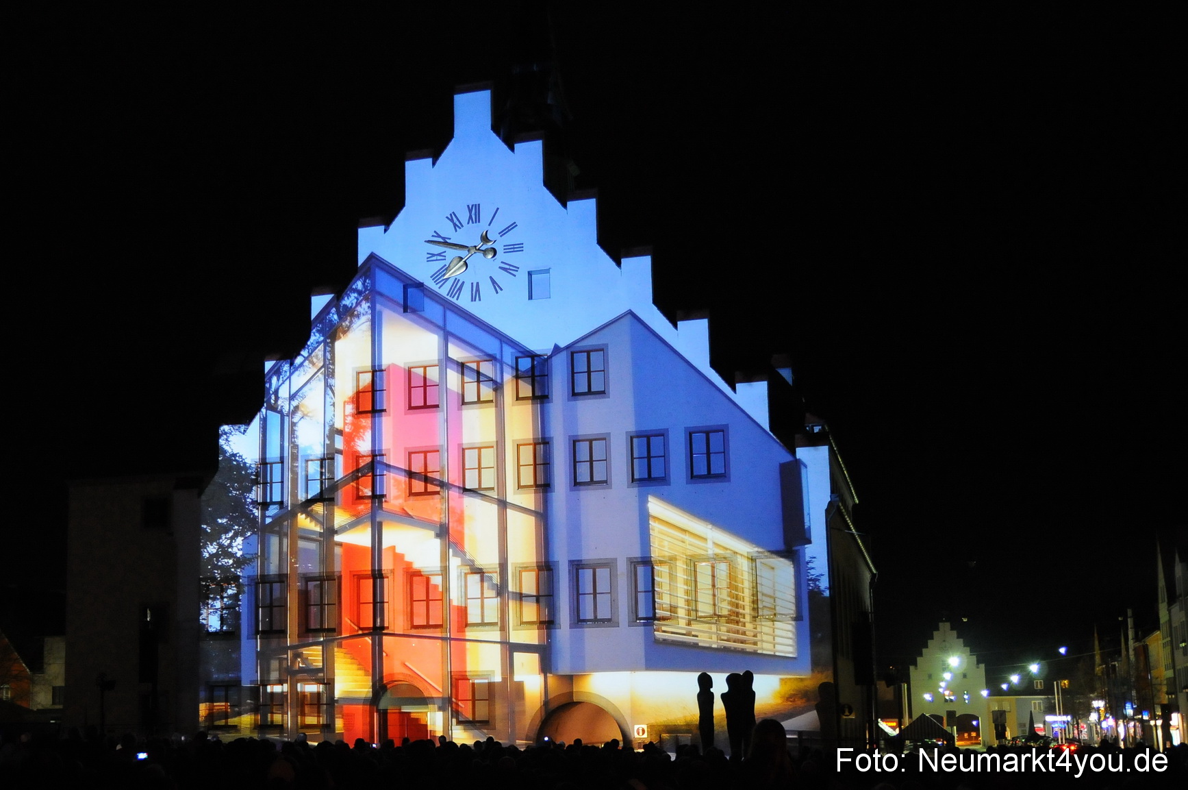 Jubiläumsshow Rathausfassade 200310 0053