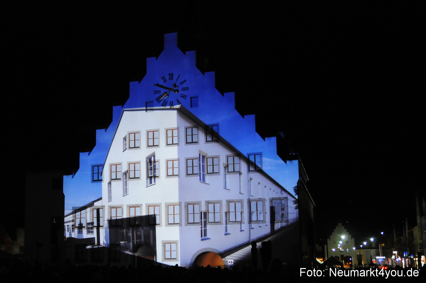 Jubiläumsshow Rathausfassade 200310 0057