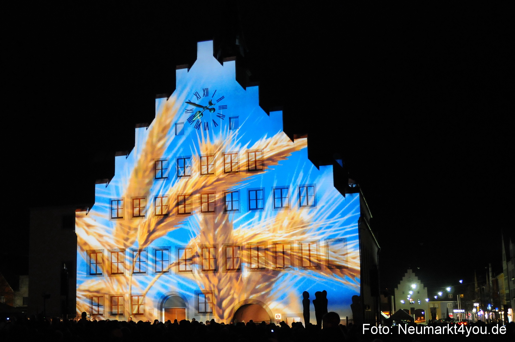 Jubiläumsshow Rathausfassade 200310 0059