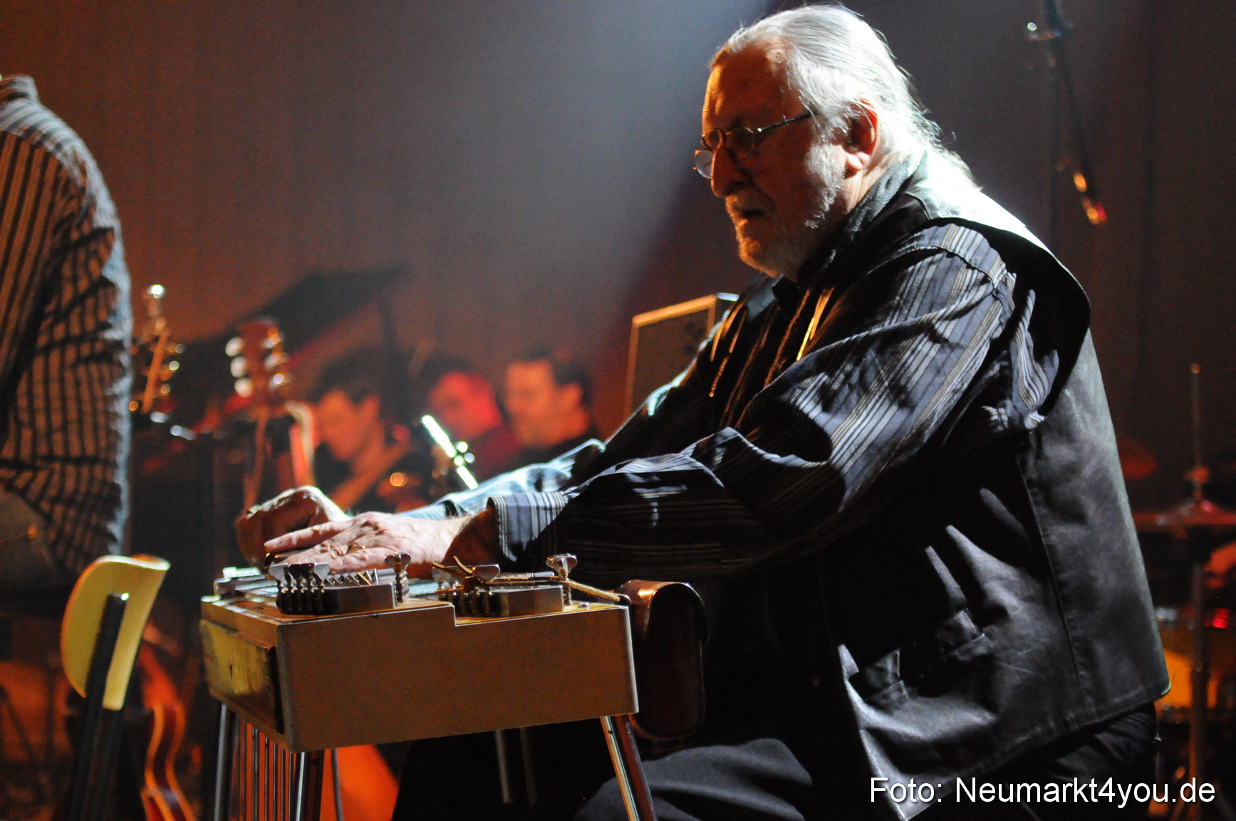 Mark Bender Reitstadel 200210 0015