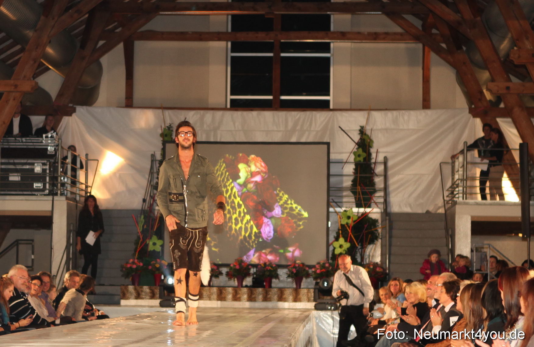 Revival Modenschau 011010 0011