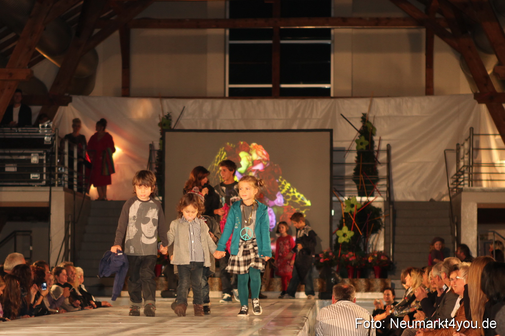 Revival Modenschau 011010 0012