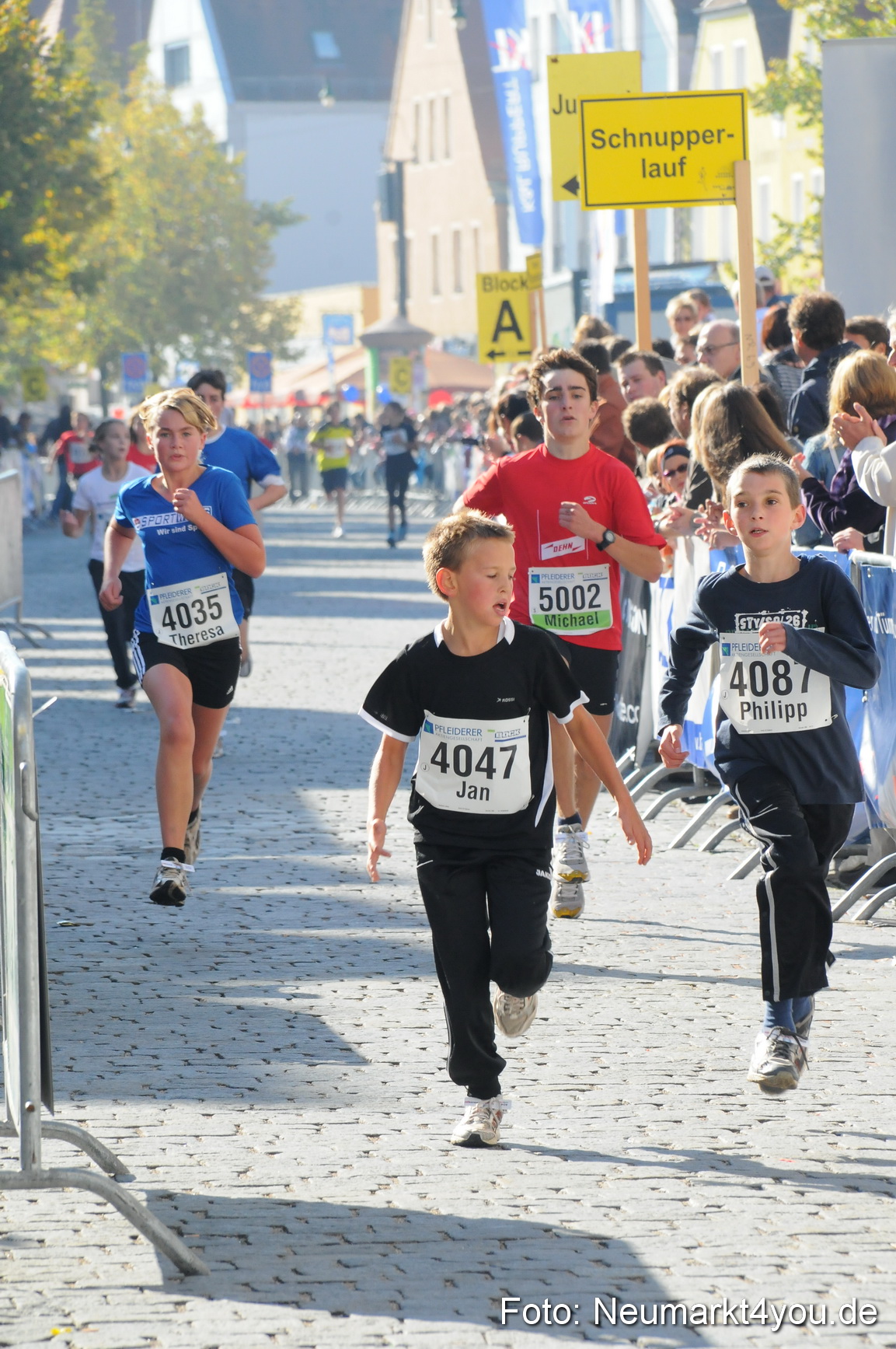 Zieleinlauf Stadtlauf Neumarkt 190910 0006