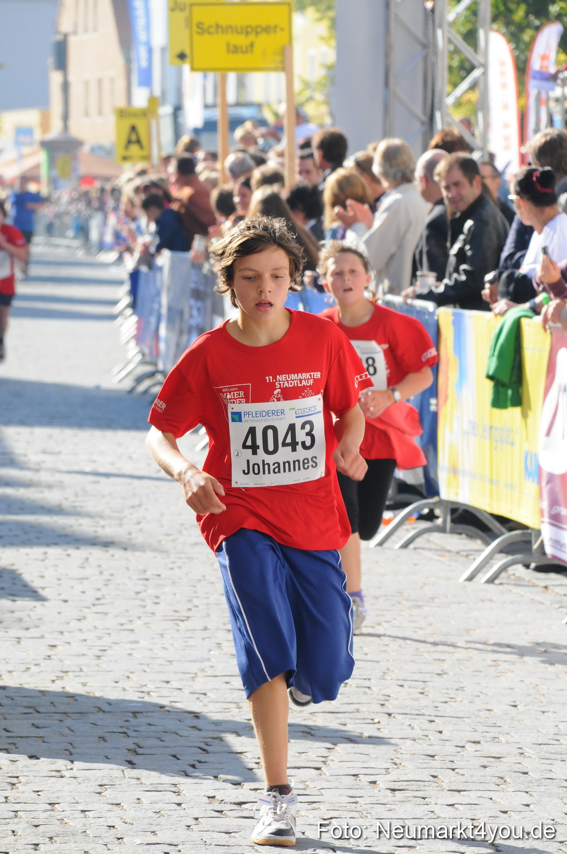 Zieleinlauf Stadtlauf Neumarkt 190910 0008