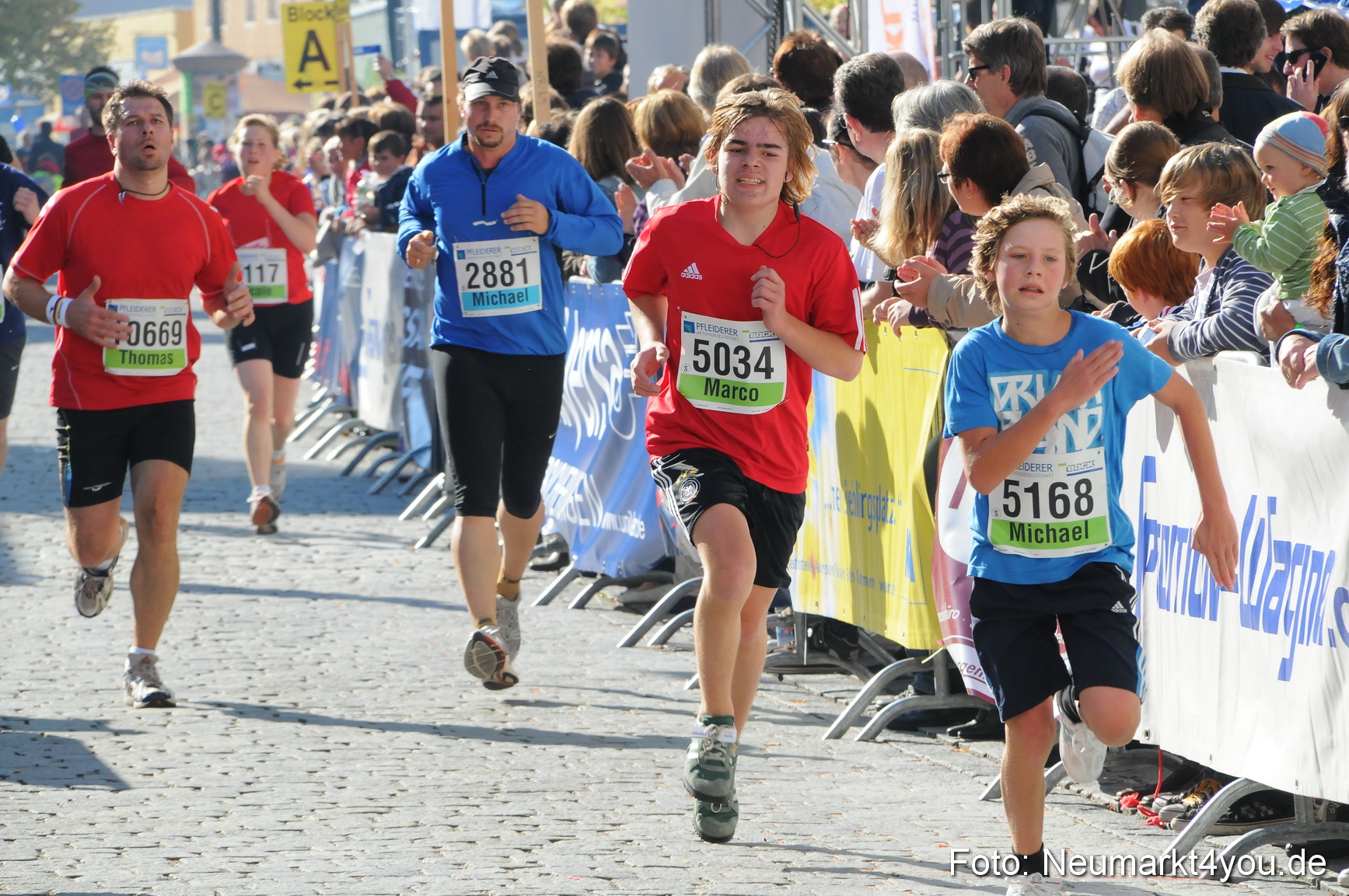 Zieleinlauf Stadtlauf Neumarkt 190910 0016
