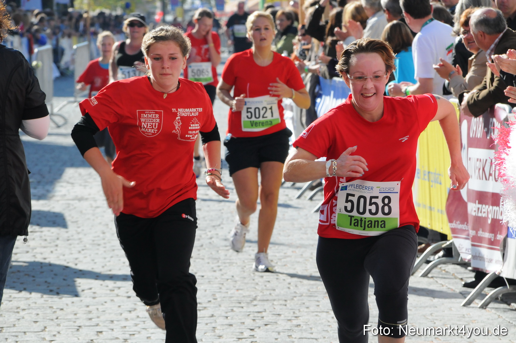 Zieleinlauf Stadtlauf Neumarkt 190910 0028