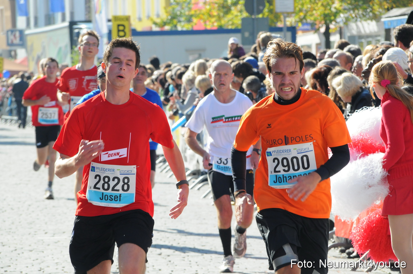Zieleinlauf Stadtlauf Neumarkt 190910 0044