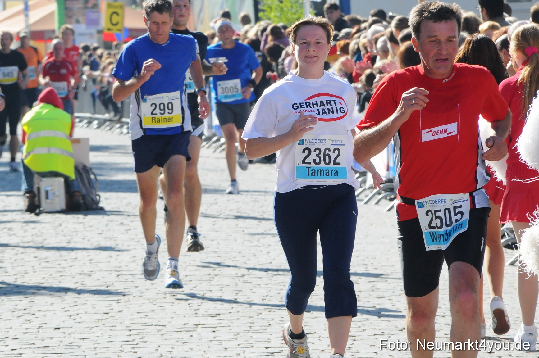 Zieleinlauf Stadtlauf Neumarkt 190910 0047