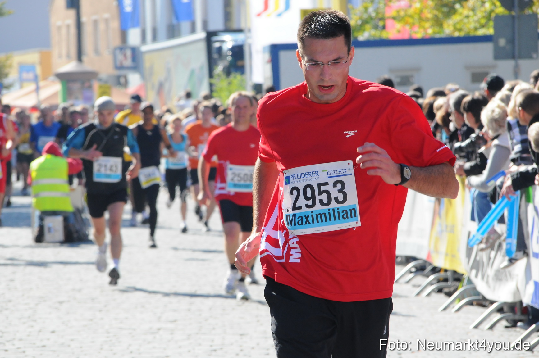 Zieleinlauf Stadtlauf Neumarkt 190910 0051