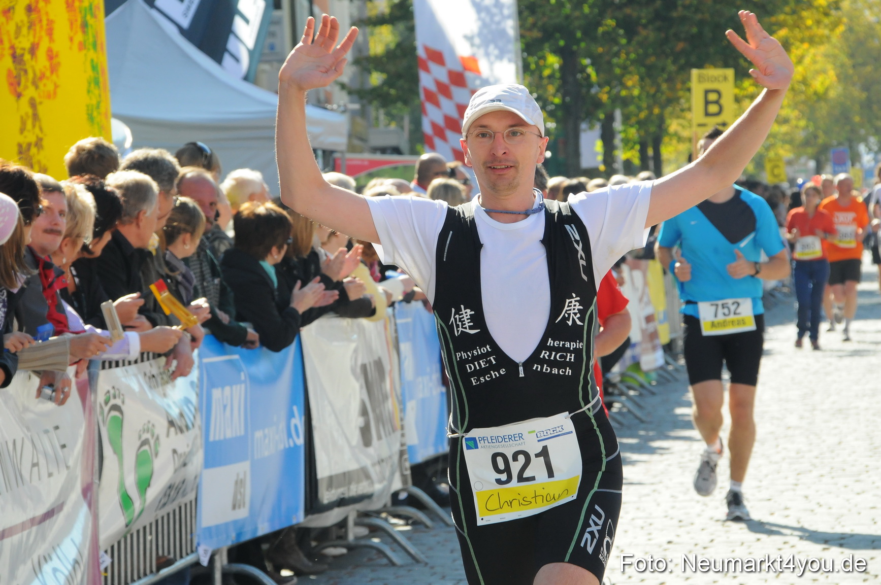 Zieleinlauf Stadtlauf Neumarkt 190910 0091