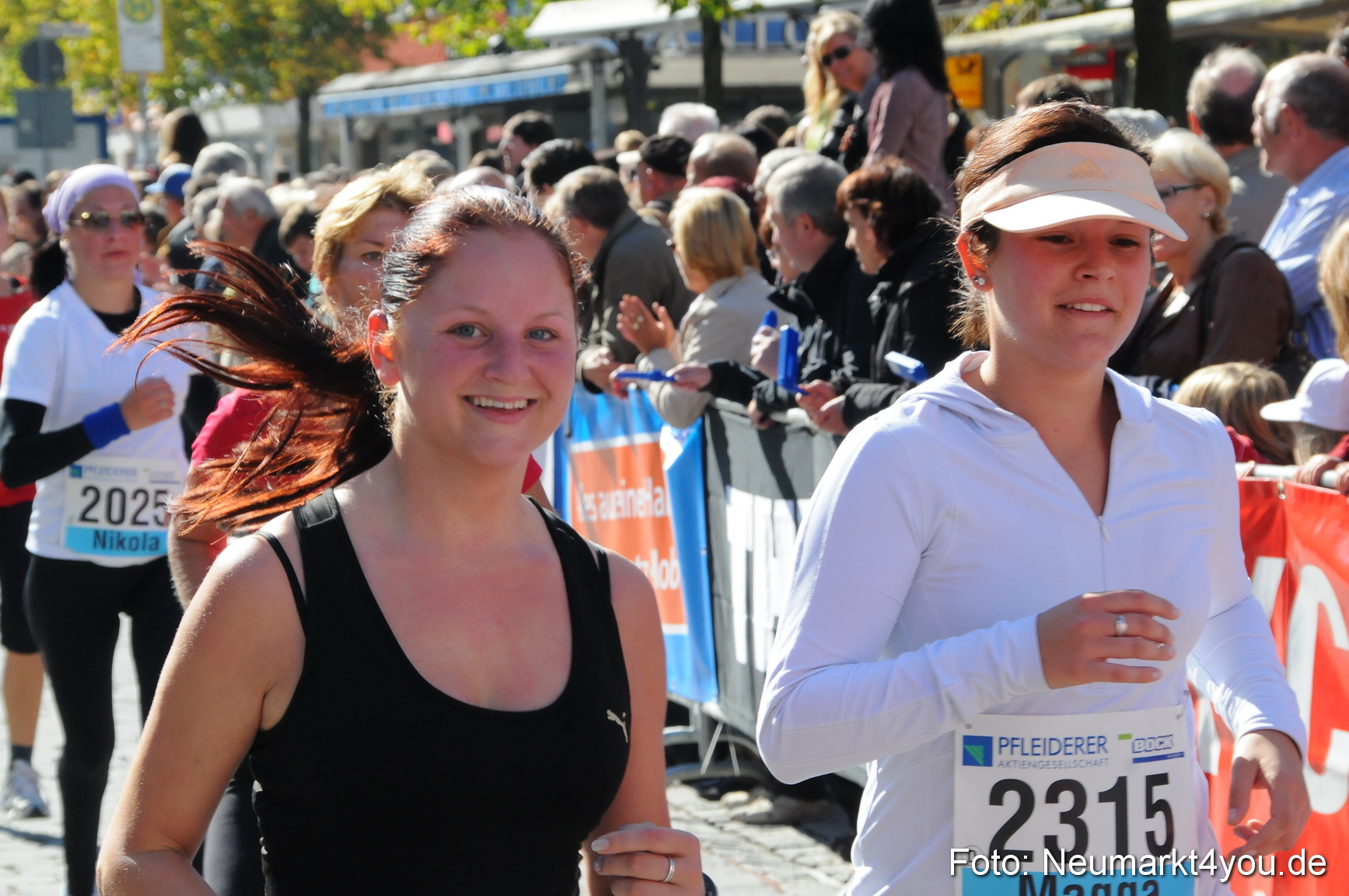 Zieleinlauf Stadtlauf Neumarkt 190910 0100