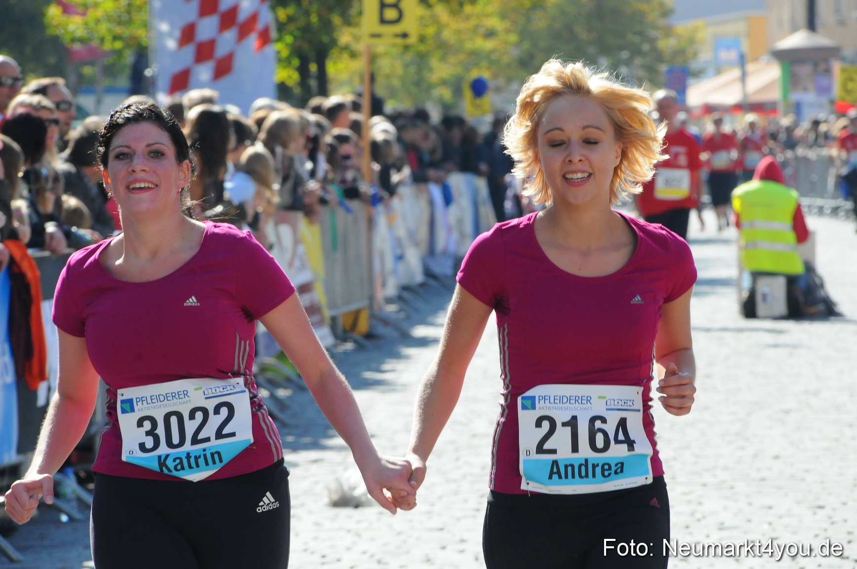 Zieleinlauf Stadtlauf Neumarkt 190910 0103