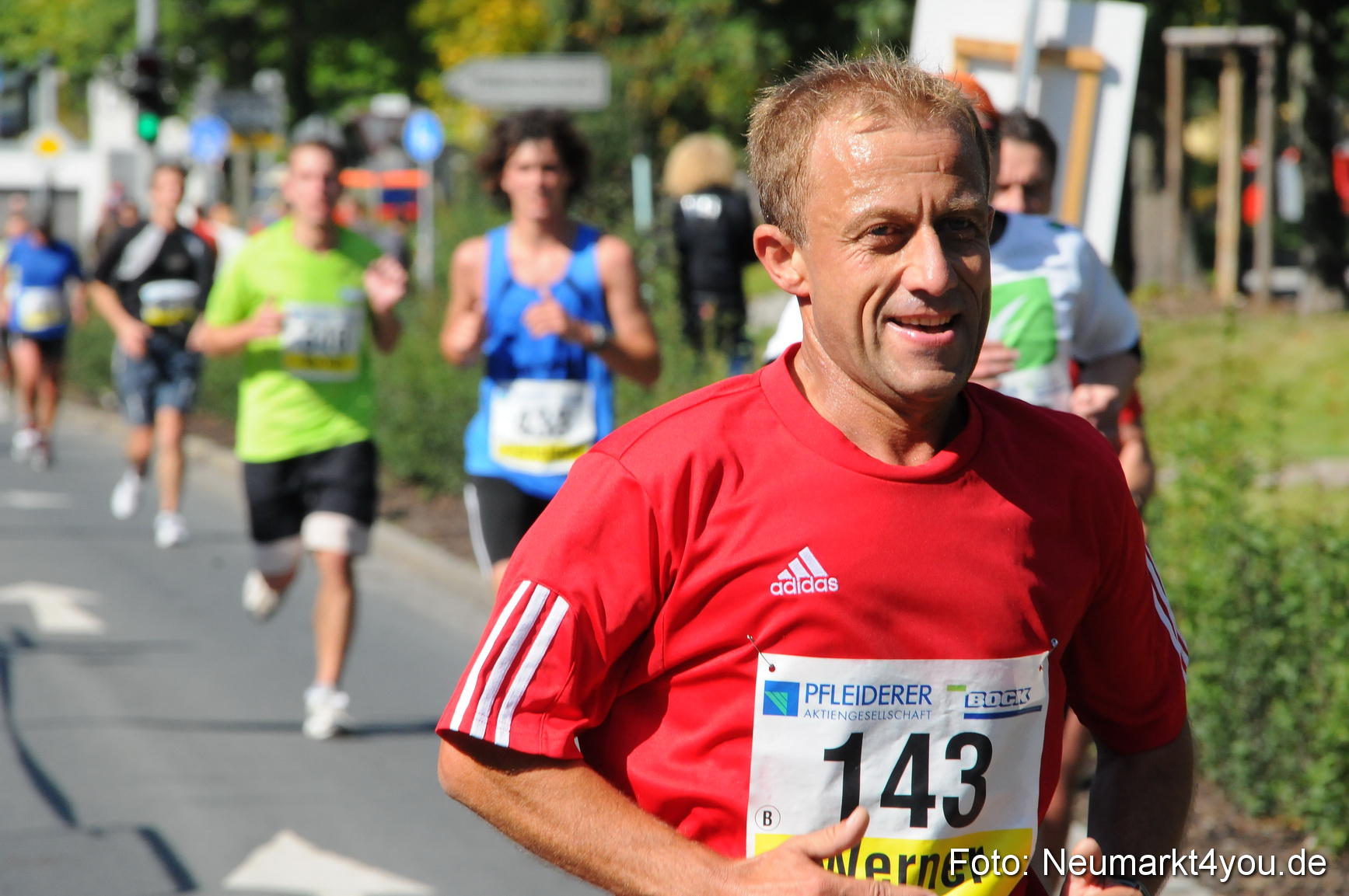 Zieleinlauf Stadtlauf Neumarkt 190910 0128
