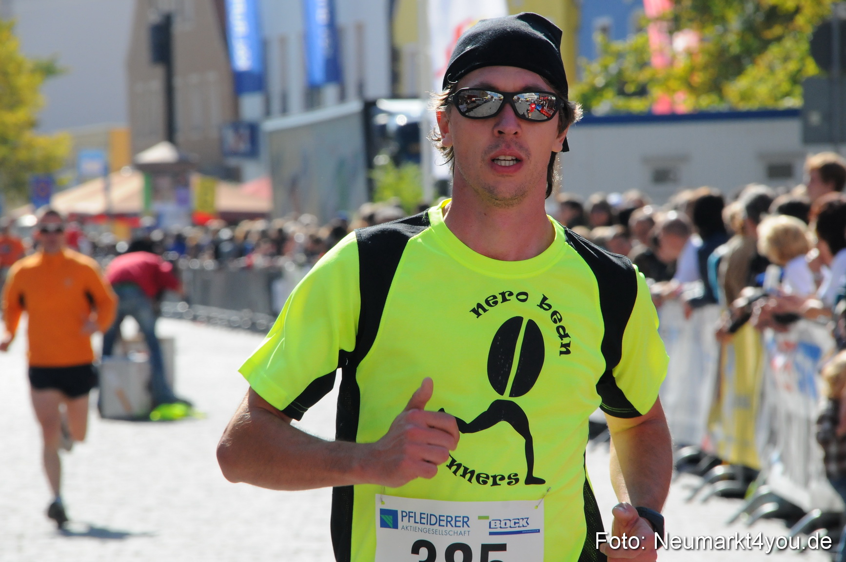 Zieleinlauf Stadtlauf Neumarkt 190910 0136