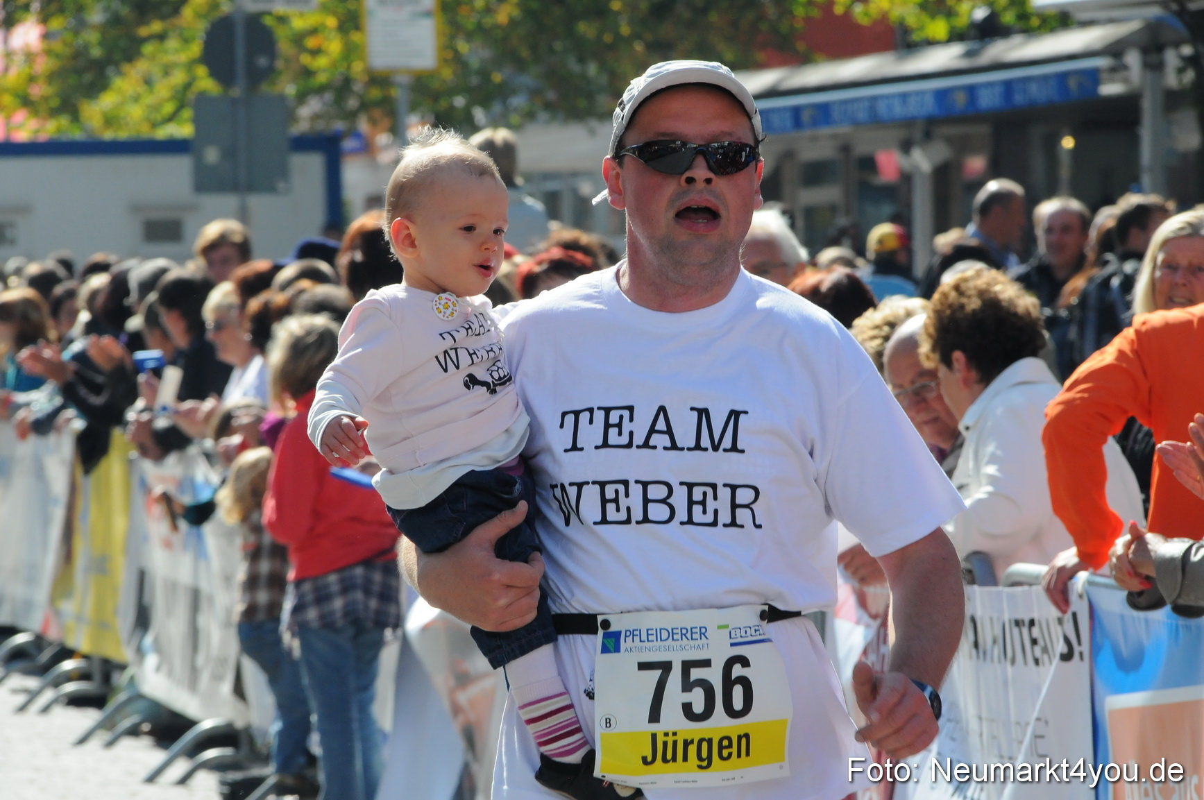 Zieleinlauf Stadtlauf Neumarkt 190910 0144