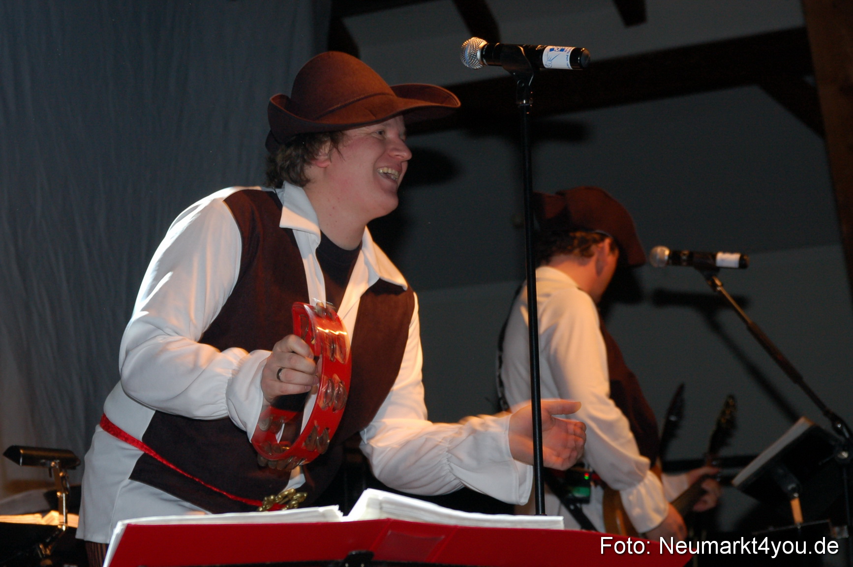 Weiberfasching Neumarkt 110210 0028