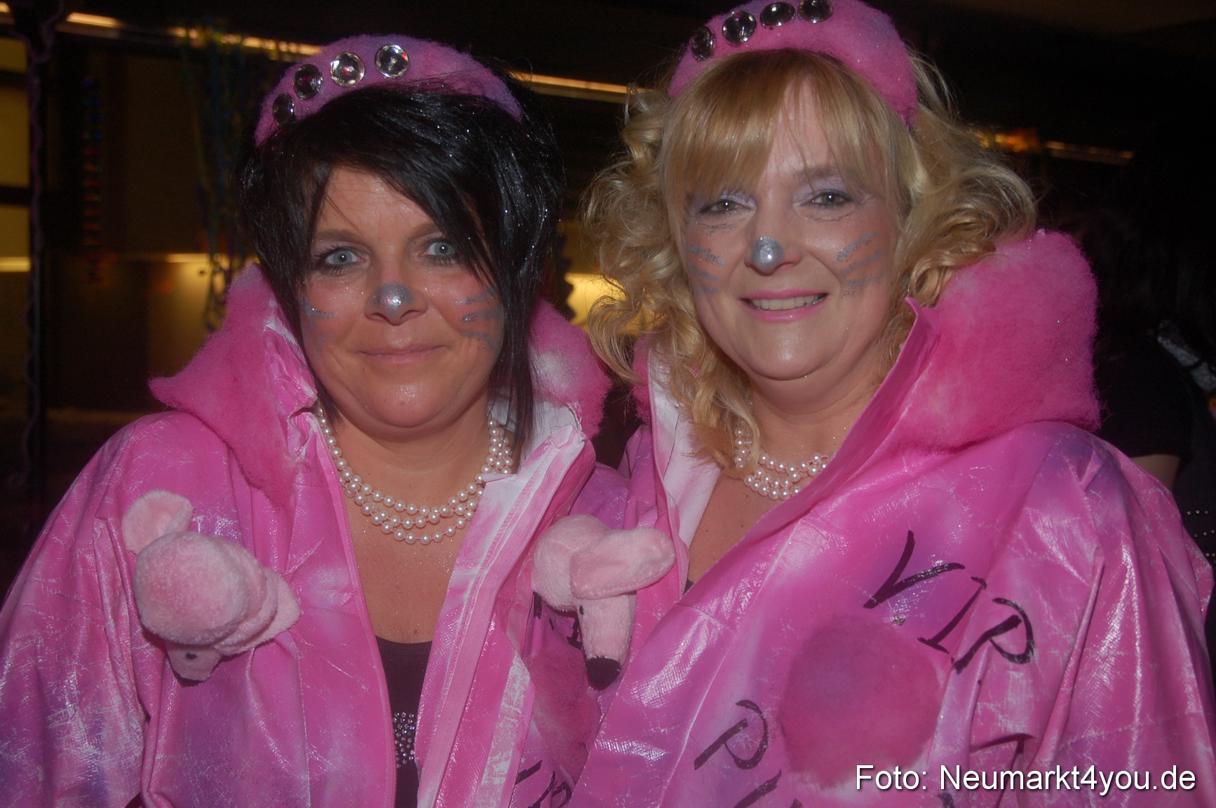 Weiberfasching Neumarkt 110210 0043