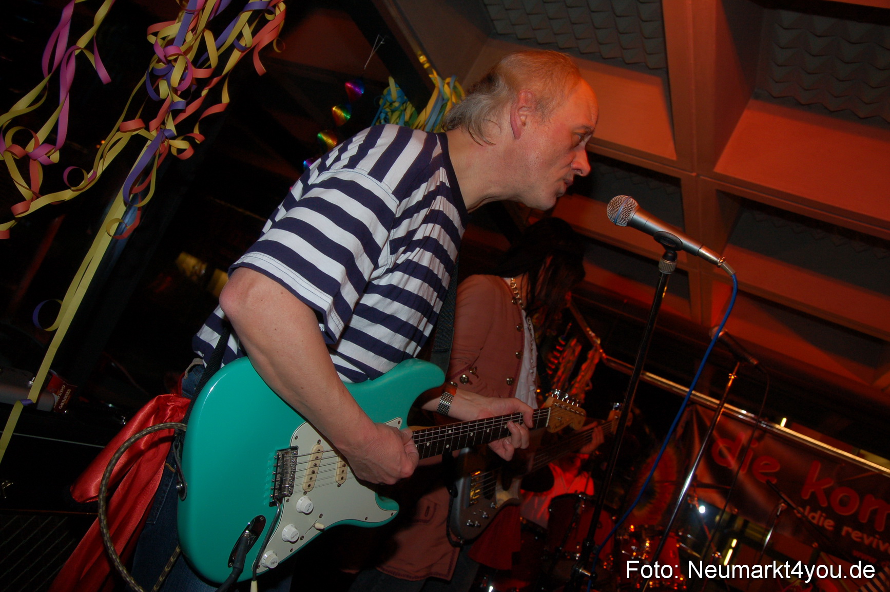 Weiberfasching Neumarkt 110210 0055