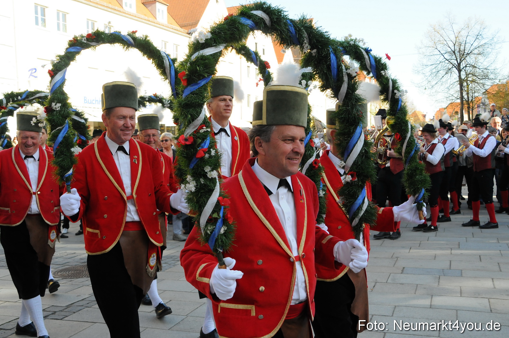 Schaefflertanz Rathaus 240410 0003