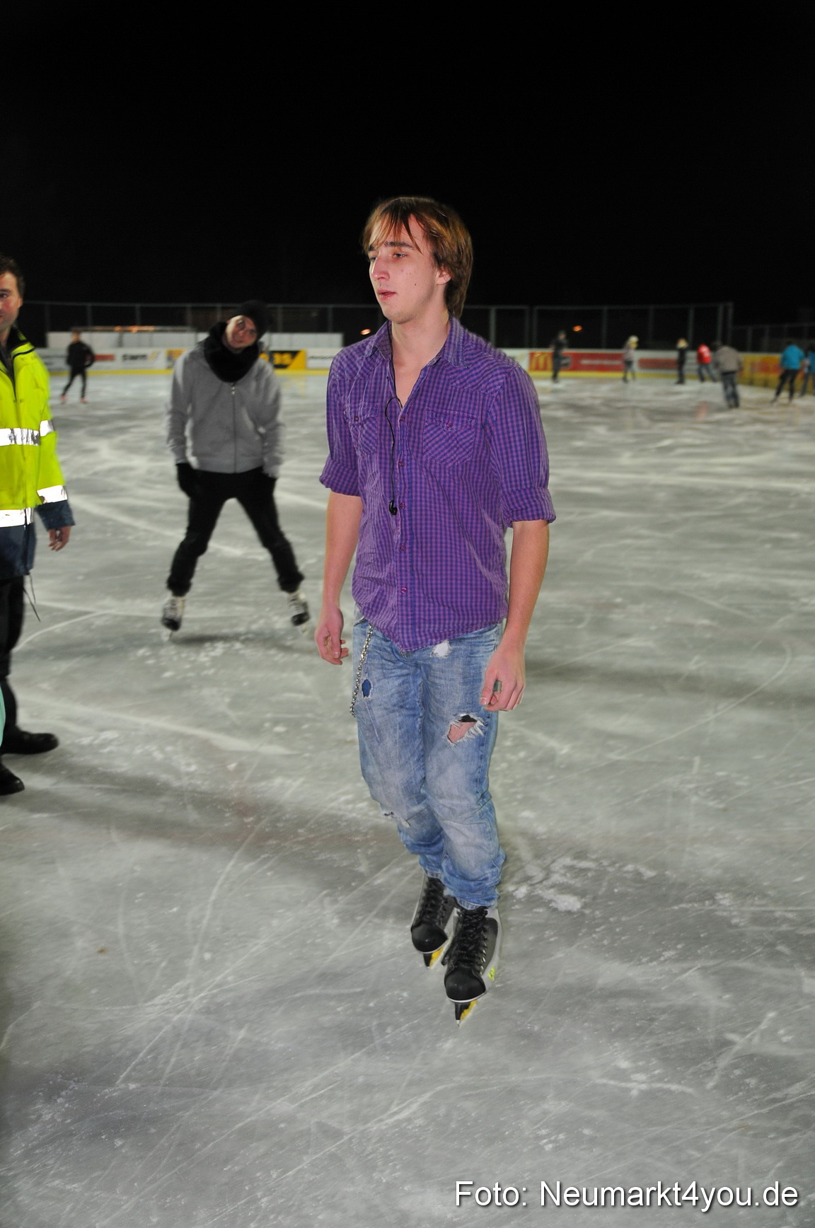 Eroeffnung Eislaufbahn 181111 0004