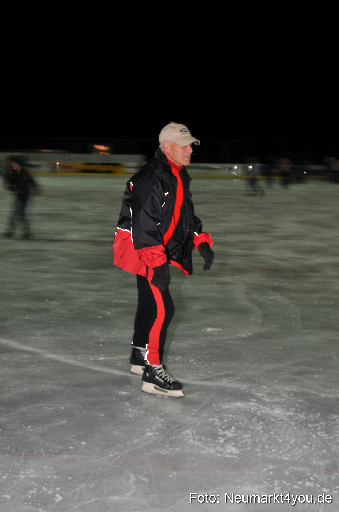 Eroeffnung Eislaufbahn 181111 0007