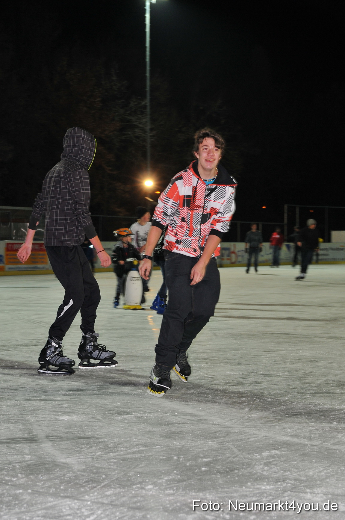 Eroeffnung Eislaufbahn 181111 0010