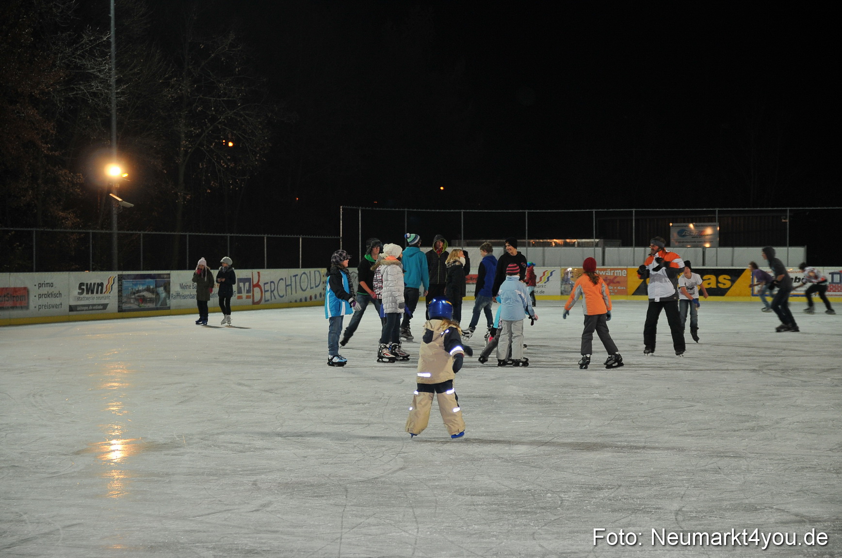 Eroeffnung Eislaufbahn 181111 0016