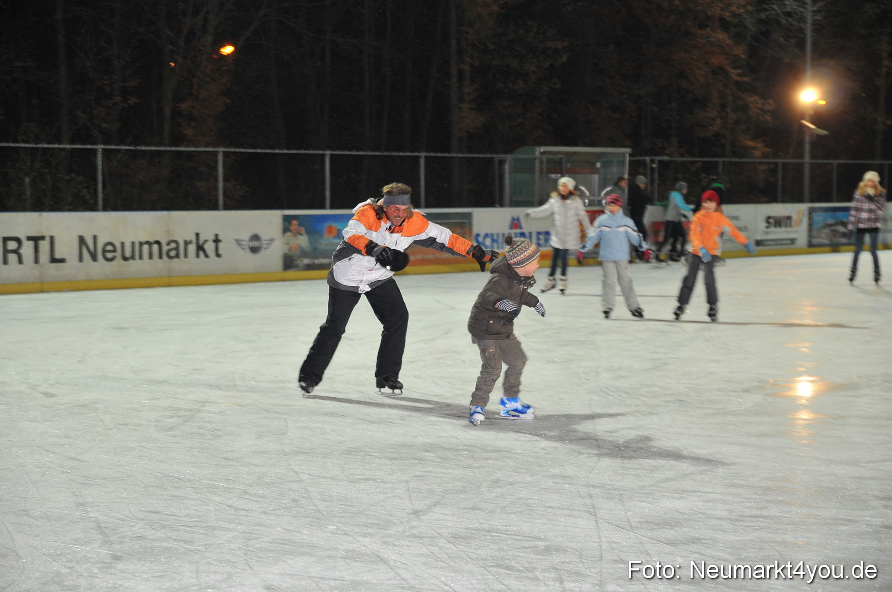 Eroeffnung Eislaufbahn 181111 0019