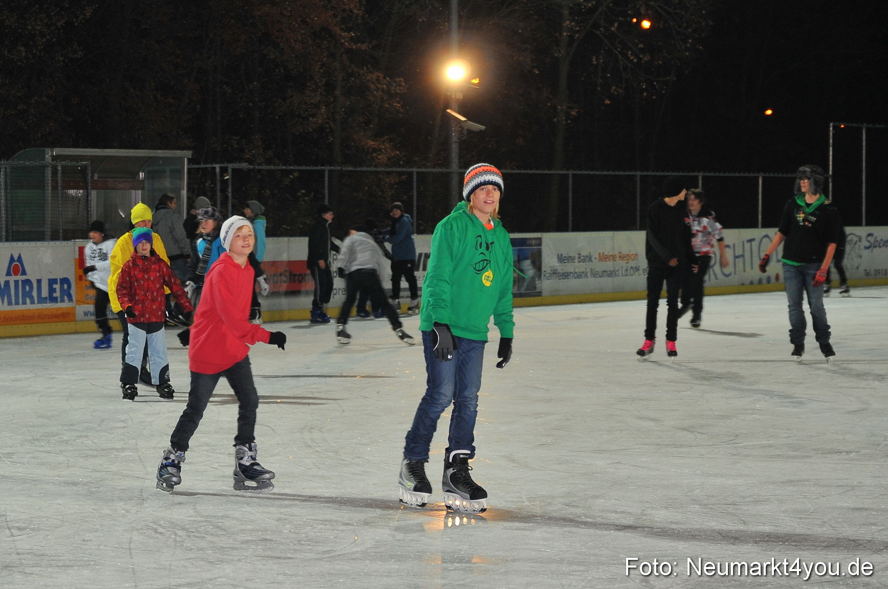 Eroeffnung Eislaufbahn 181111 0020