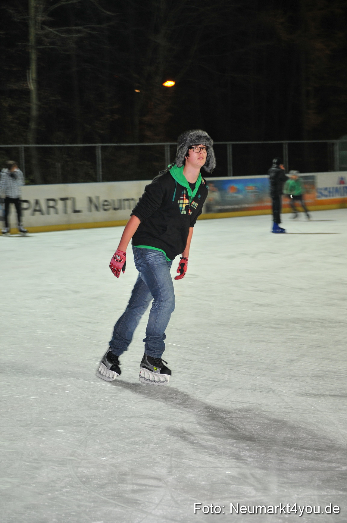 Eroeffnung Eislaufbahn 181111 0021