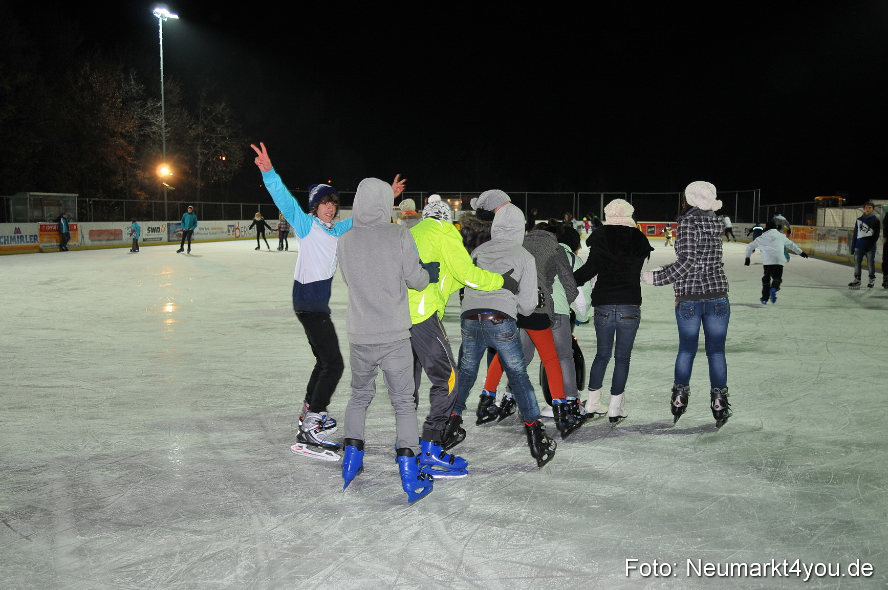 Eroeffnung Eislaufbahn 181111 0027