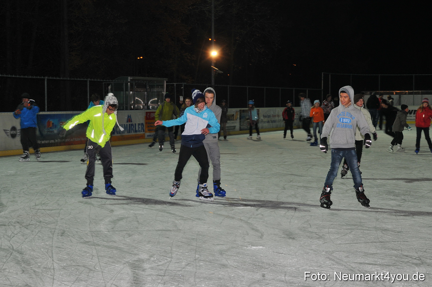 Eroeffnung Eislaufbahn 181111 0032