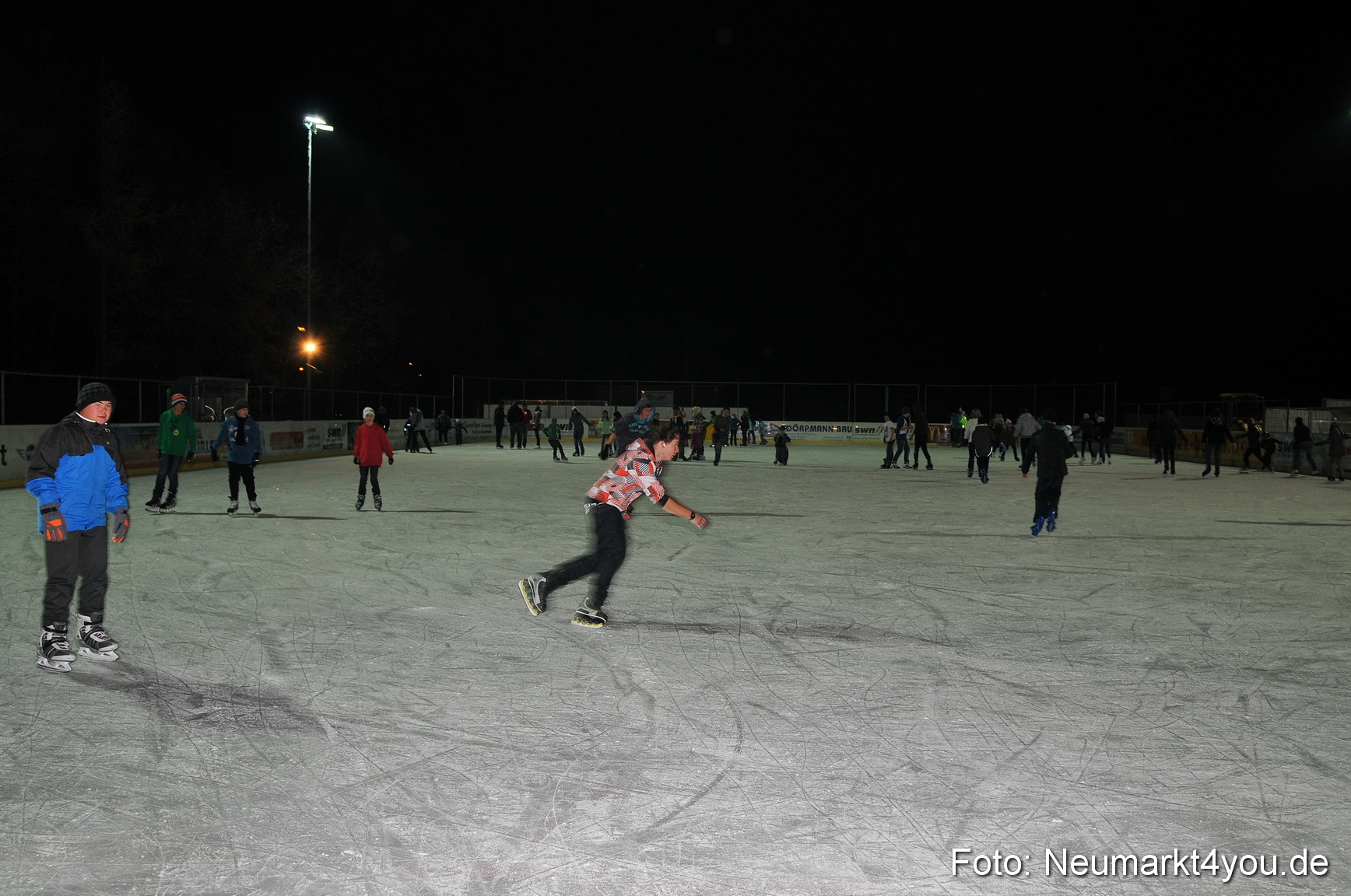 Eroeffnung Eislaufbahn 181111 0034