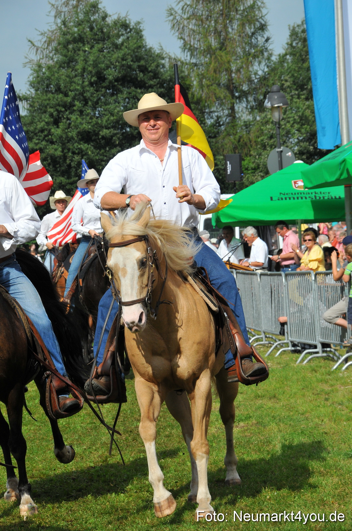 Pferdeschau Neumarkt 220811 0101