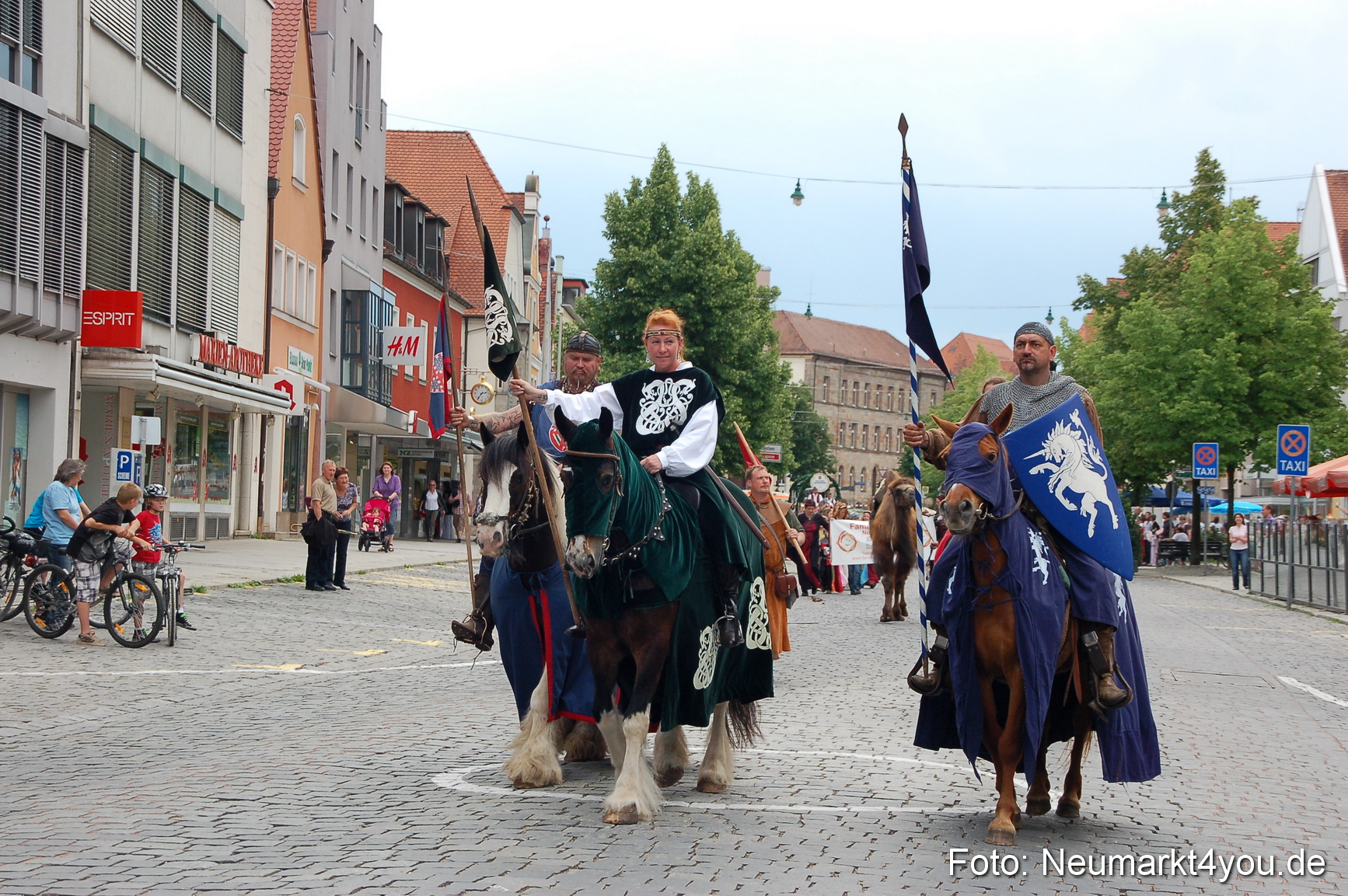 Mittelalter Festzug 220511 0150