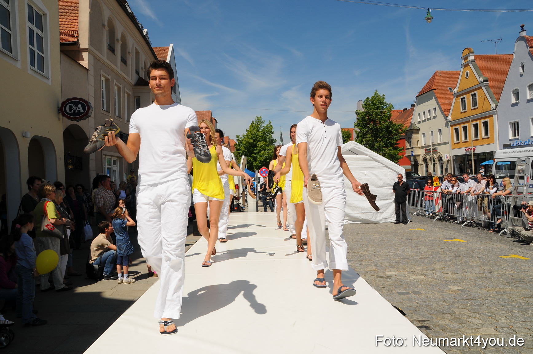 Nacht der Sinne Modenschau 070511 0122