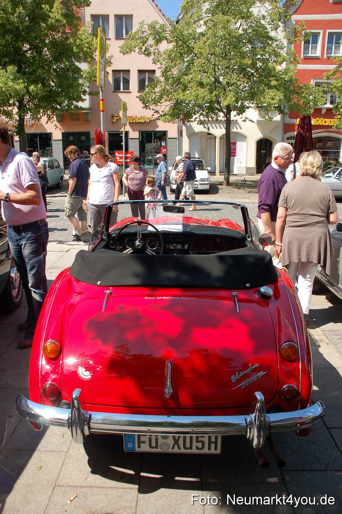 Oldtimertreffen Ausstellung Neumarkt 120611 0006