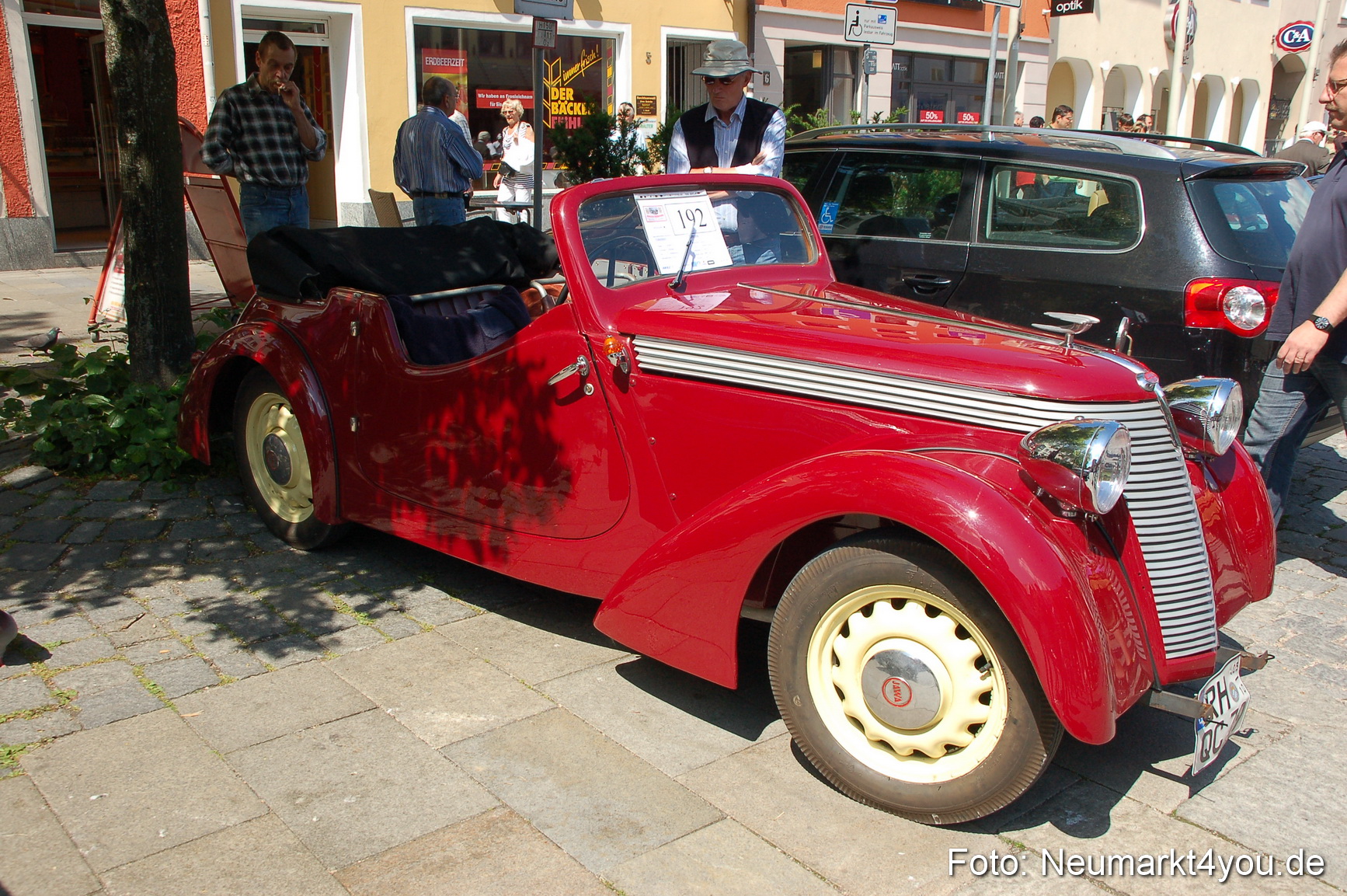 Oldtimertreffen Ausstellung Neumarkt 120611 0008