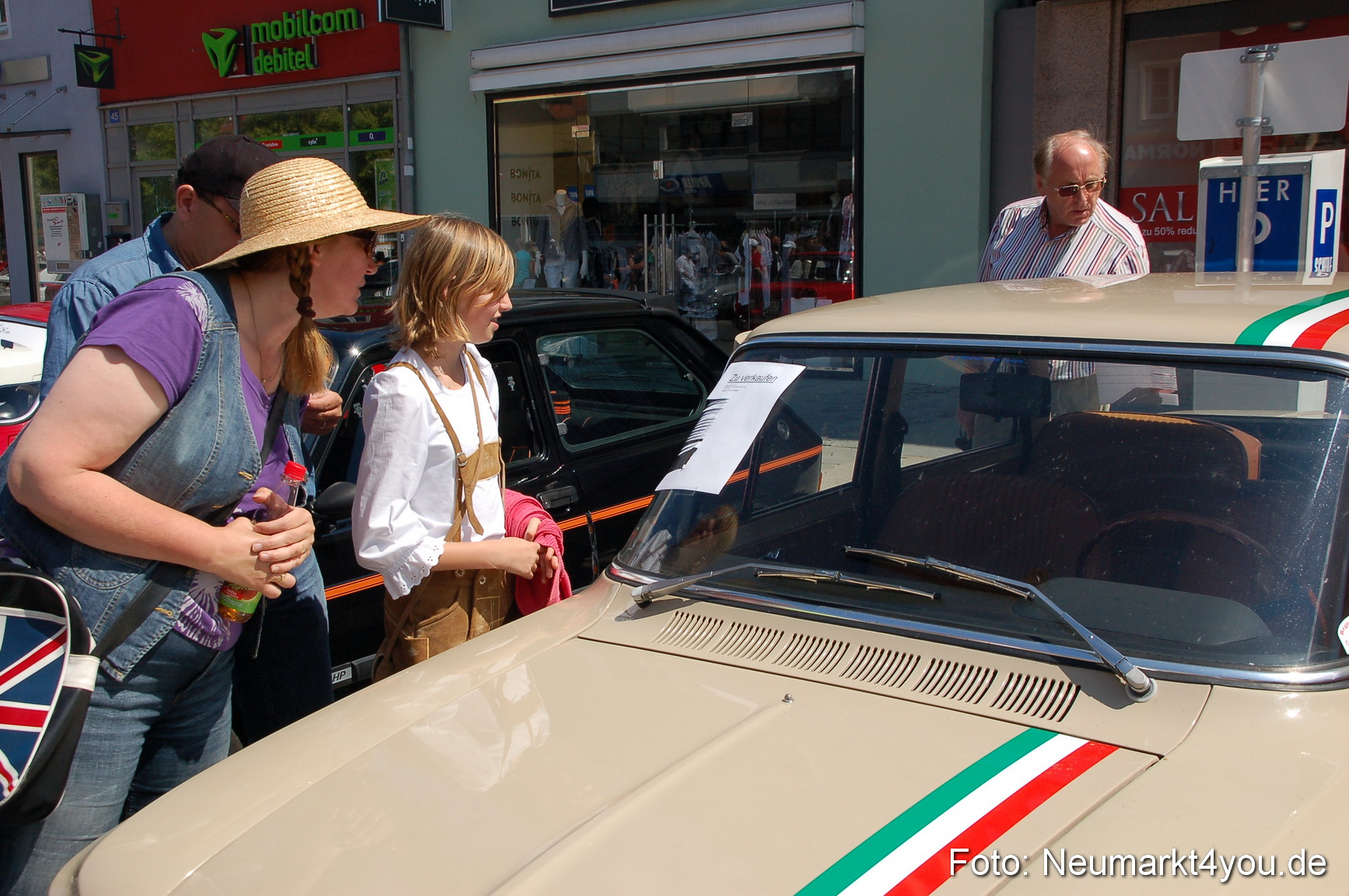 Oldtimertreffen Ausstellung Neumarkt 120611 0017