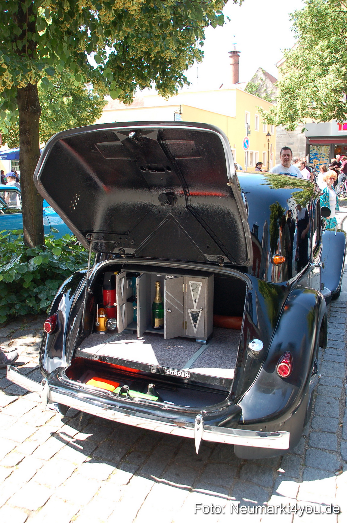 Oldtimertreffen Ausstellung Neumarkt 120611 0027