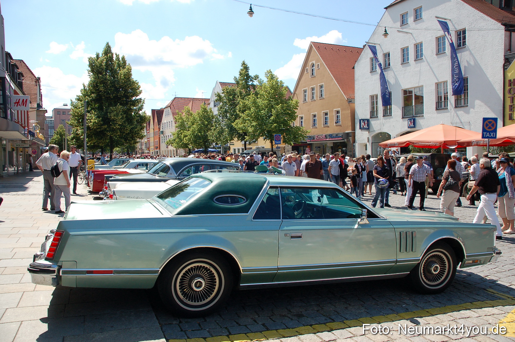 Oldtimertreffen Ausstellung Neumarkt 120611 0039