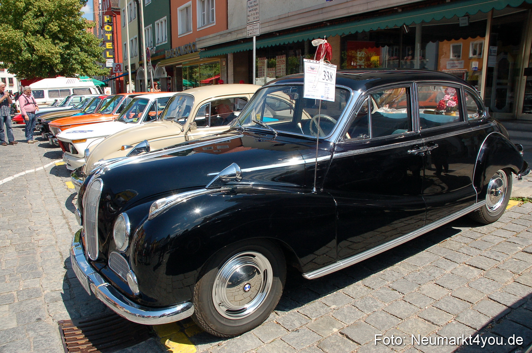 Oldtimertreffen Ausstellung Neumarkt 120611 0046