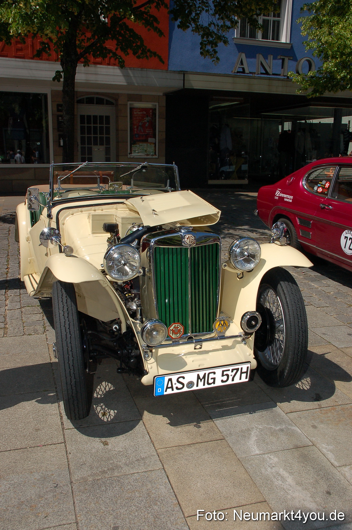 Oldtimertreffen Ausstellung Neumarkt 120611 0059