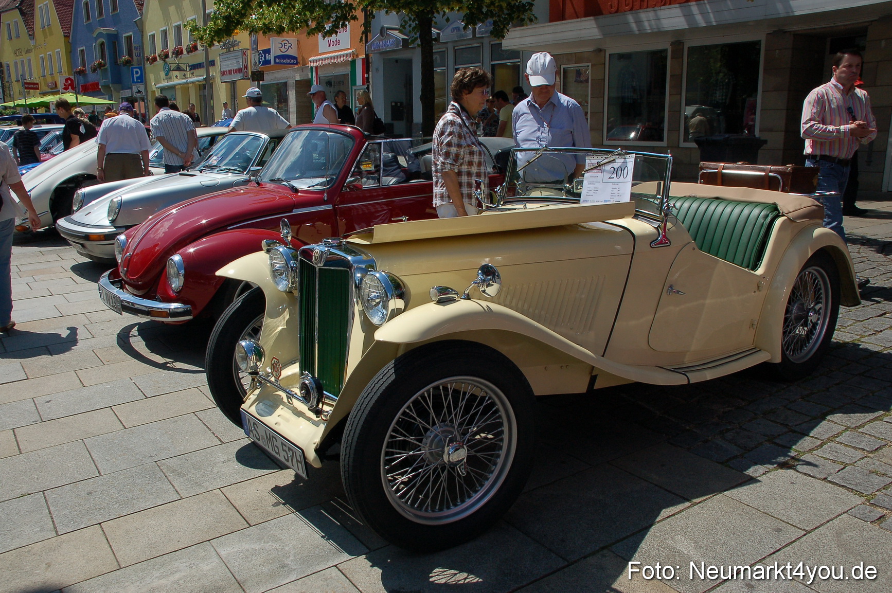 Oldtimertreffen Ausstellung Neumarkt 120611 0061