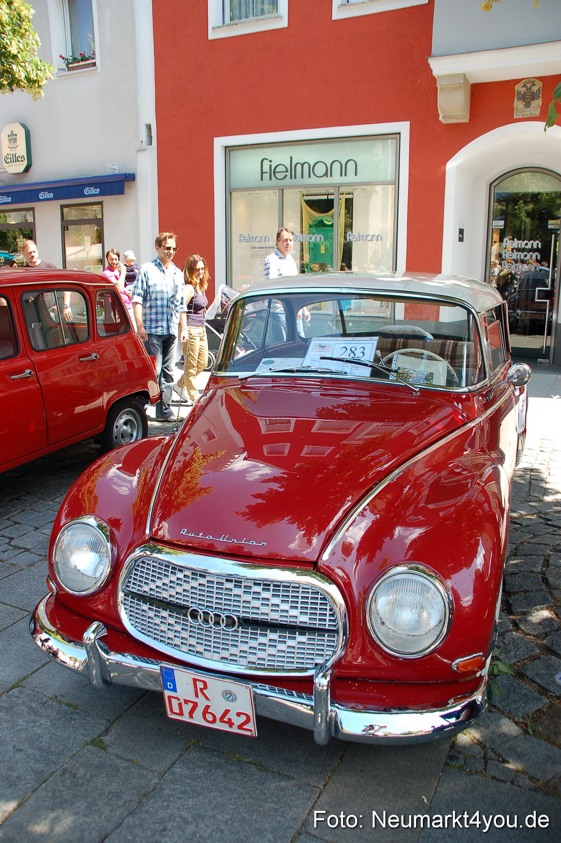 Oldtimertreffen Ausstellung Neumarkt 120611 0065