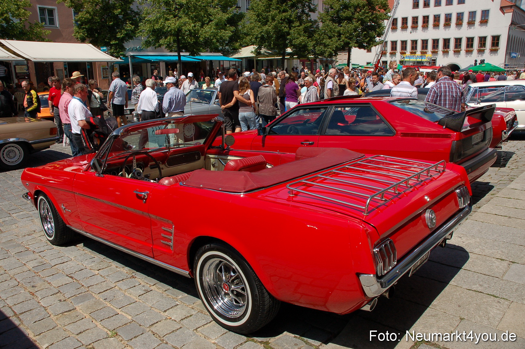 Oldtimertreffen Ausstellung Neumarkt 120611 0074