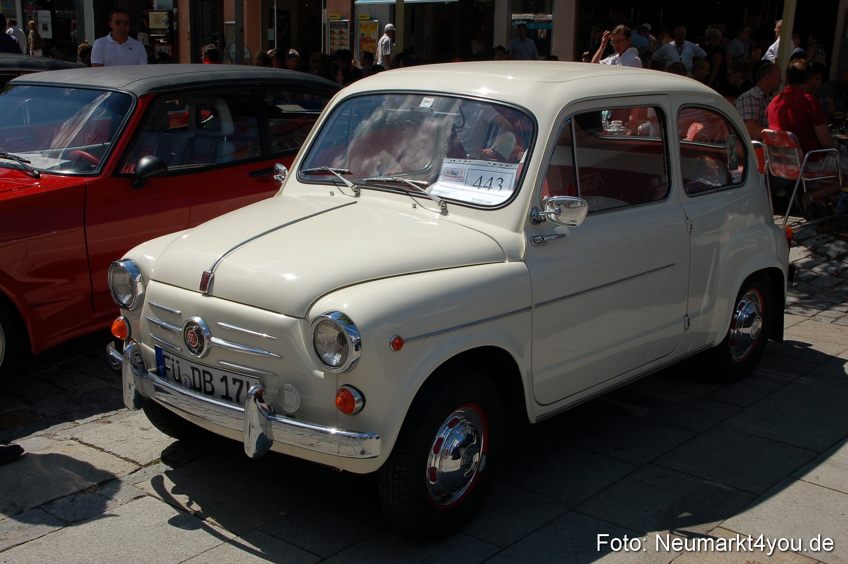 Oldtimertreffen Ausstellung Neumarkt 120611 0083