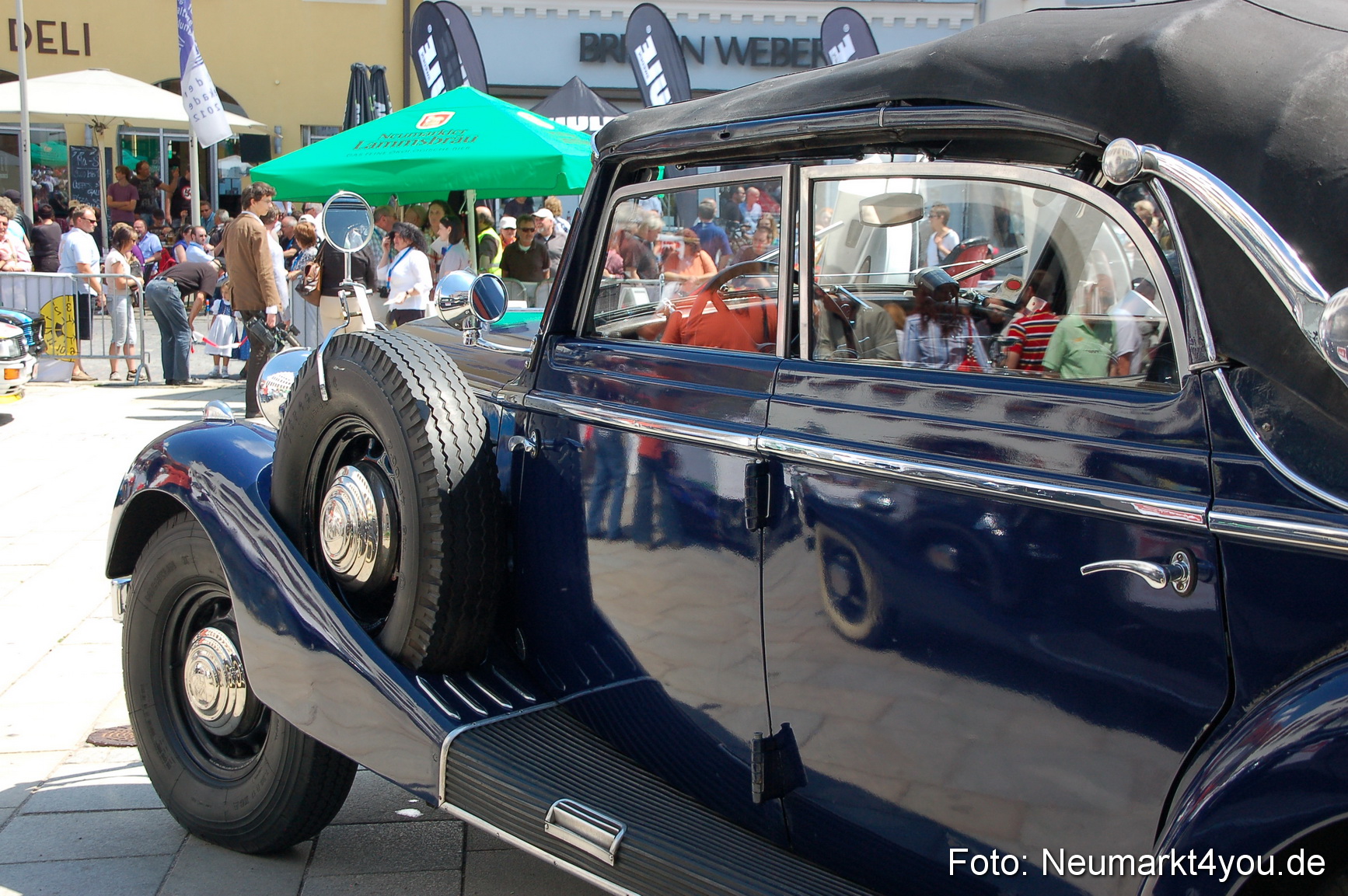 Oldtimertreffen Ausstellung Neumarkt 120611 0093