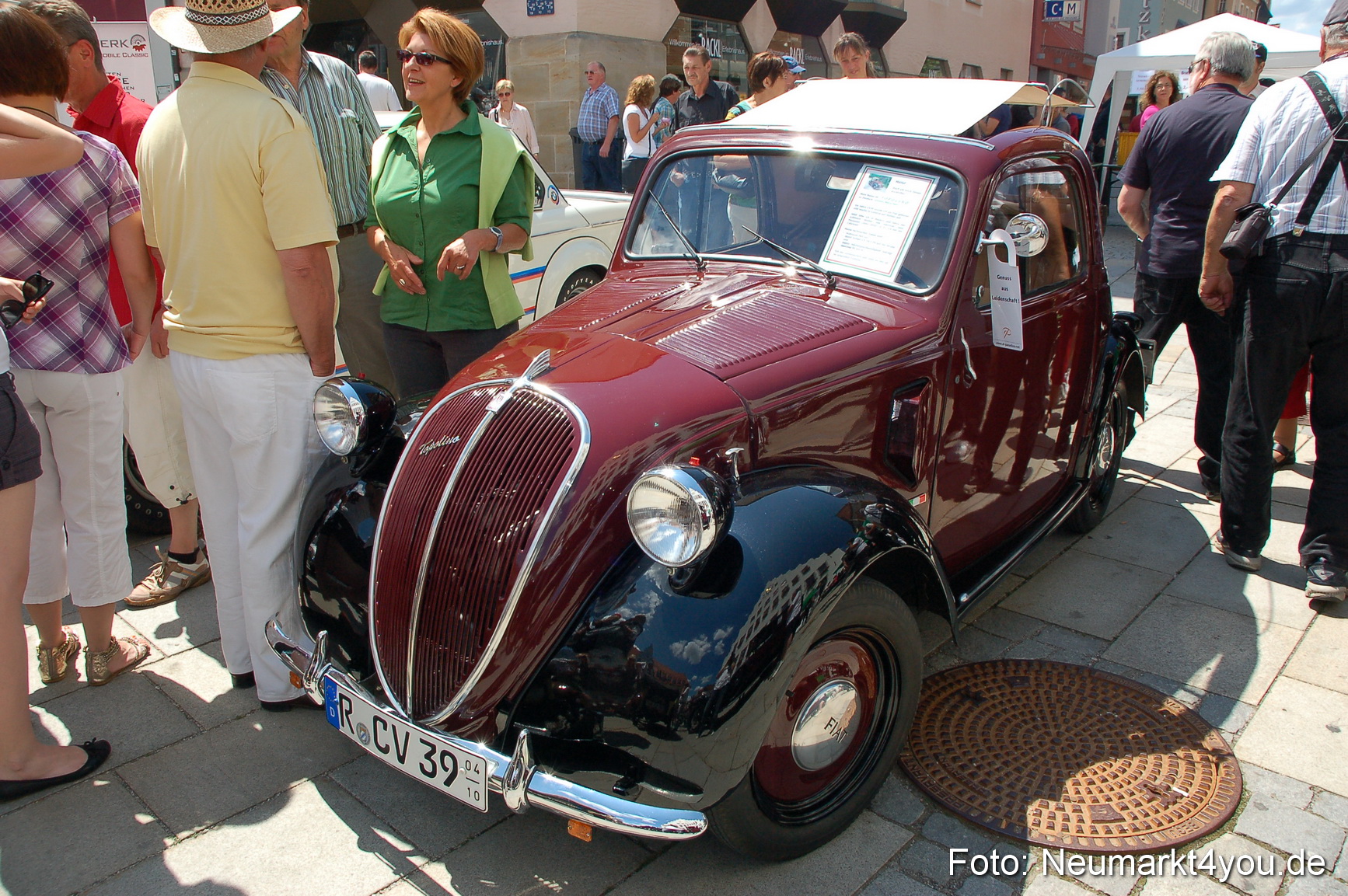 Oldtimertreffen Ausstellung Neumarkt 120611 0099