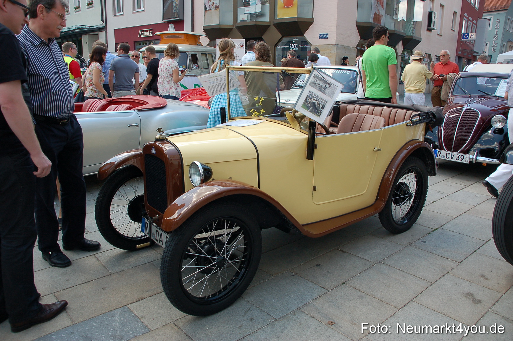 Oldtimertreffen Ausstellung Neumarkt 120611 0102